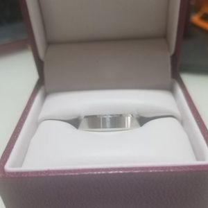 Mens Wht Tungsten Carbide ring LIKE NEW sz 11
